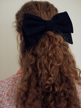 ELIZABETH MOMENTS(엘리자베스 모먼트) Simple Wool Ribbon Hair Pin | S.I.VILLAGE (에스아이빌리지)