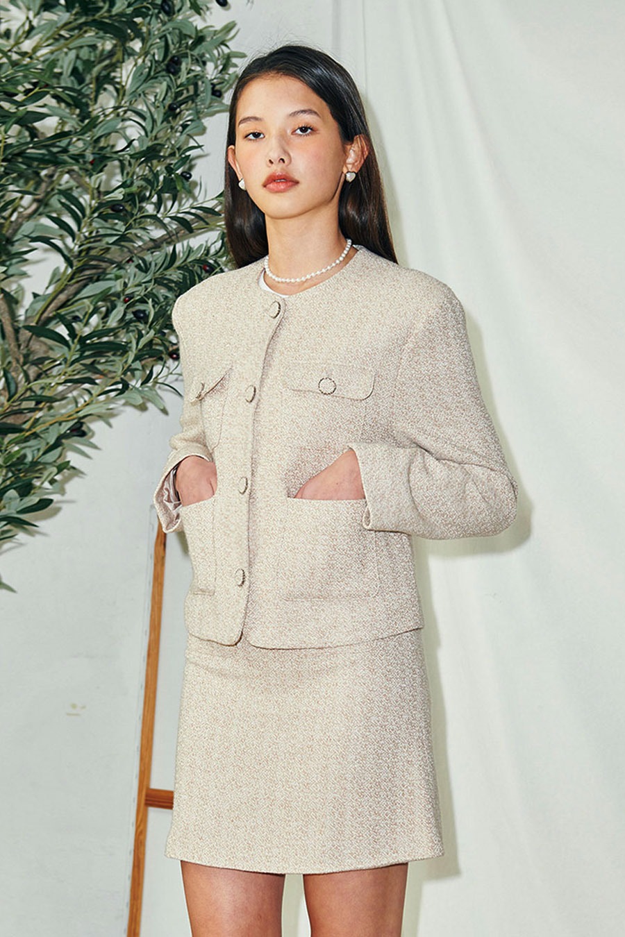 EYEYE(아이아이) TWEED MINI SKIRT_BEIGE (EEOP1SKR02W) S.I.VILLAGE (에스아이빌리지)