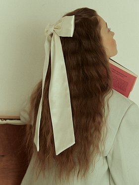 ELIZABETH MOMENTS(엘리자베스 모먼트) Long Satin Ribbon Hair Pin | S.I.VILLAGE (에스아이빌리지)