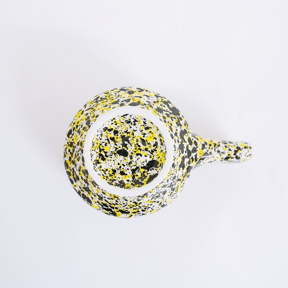 [Fabrik Pottery] 스플래쉬 플랫 컵 & 소서 세트 Yellow & Black (BOONTHESHOP Exclusive)