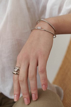 [GRAY Collection] Baguette Stone Cuff_SILVER