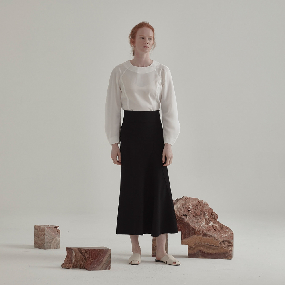 MUSEE(뮤제) Hepburn Unbalance Full Skirt_Black | S.I.VILLAGE (에스아이빌리지) [MUSEE]Hepburn Unbalance Full Skirt_Black - 