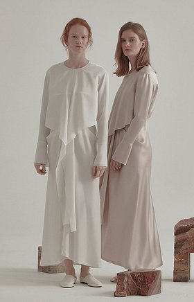 [엄정화,지연 착용]Robe Drape Satin Dress_Off White