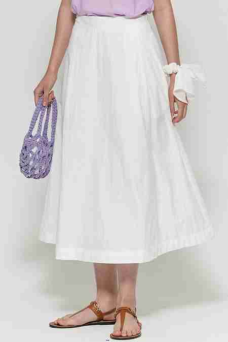 BEMUSE MANSION(비뮤즈맨션) Semi-flare A line skirt - Warm white | S.I.VILLAGE (에스아이빌리지)
