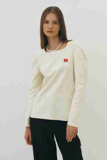 HEROINE(히로인) Square-neck volume sleeve t-shirts (ivory) | S.I.VILLAGE (에스아이빌리지)