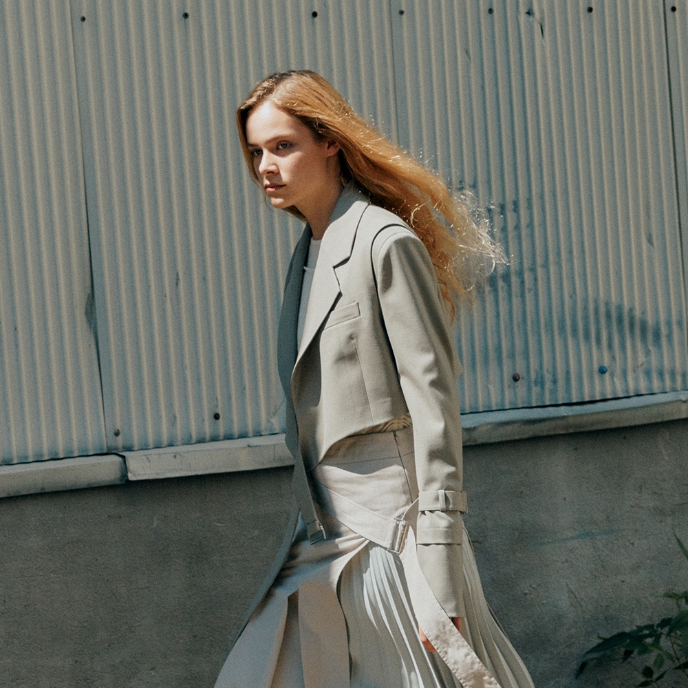 MUSEE(뮤제) [한소희, 아이들 미연 착용]VAGUE Cross Waist Belt Crop wool Jacket_Light Khaki | S.I.VILLAGE (에스아이빌리지)... 