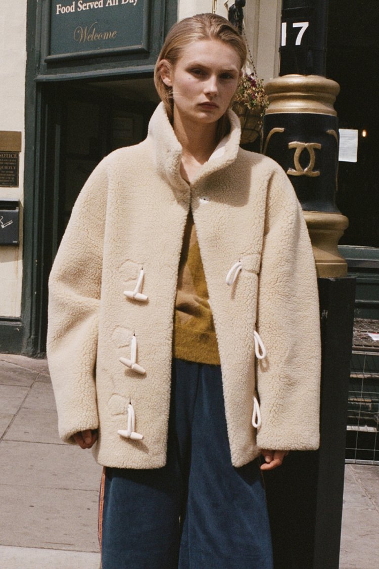 REVERSIBLE MUSTANG WOOL COAT - IVORY