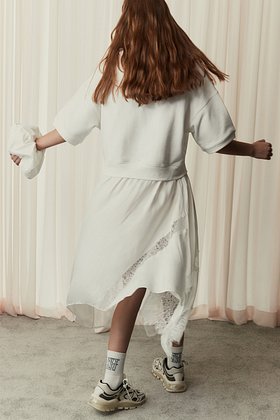 GOEN.J(고엔제이) Half-sleeved sweatshirt and charmeuse skirt layering dress | S.I.VILLAGE (에스아이빌리지)