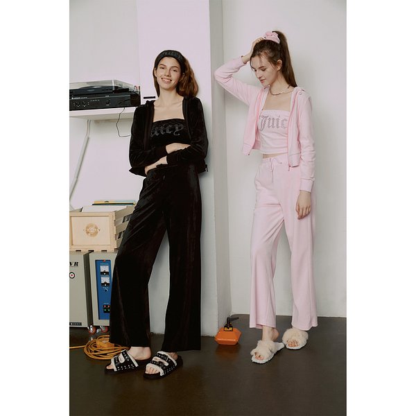 [LEISURE LINE] 쥬시 백 레터링 벨벳 후드