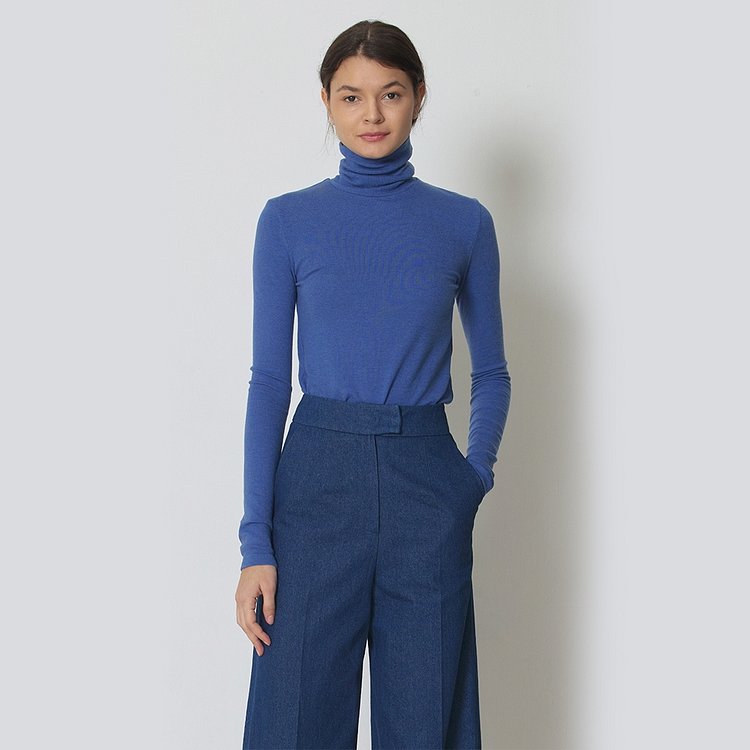 Warm turtle neck top royal blue