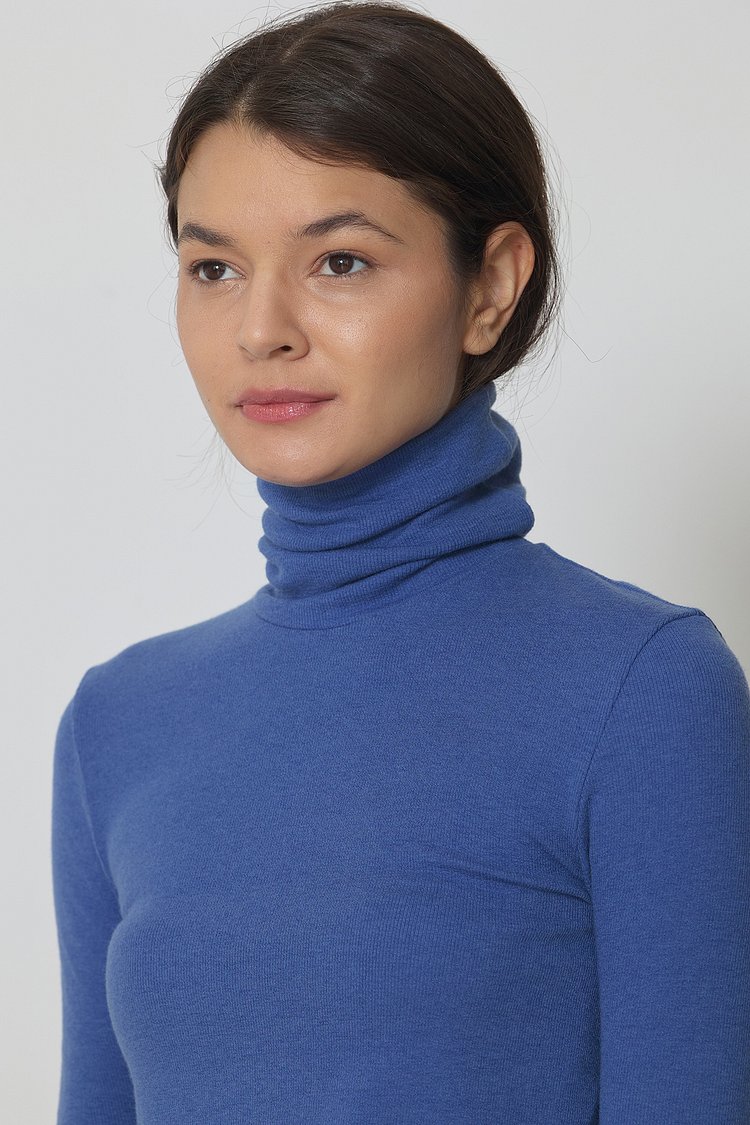 Warm turtle neck top royal blue