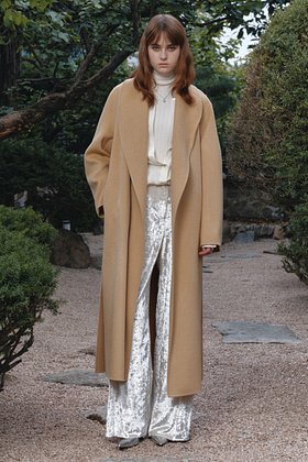 MUSEE(뮤제) [Signature] SENNE Cashmere Shawl Collar Handmade Coat_Creamy Camel | S.I.VILLAGE (에스아이빌리지)