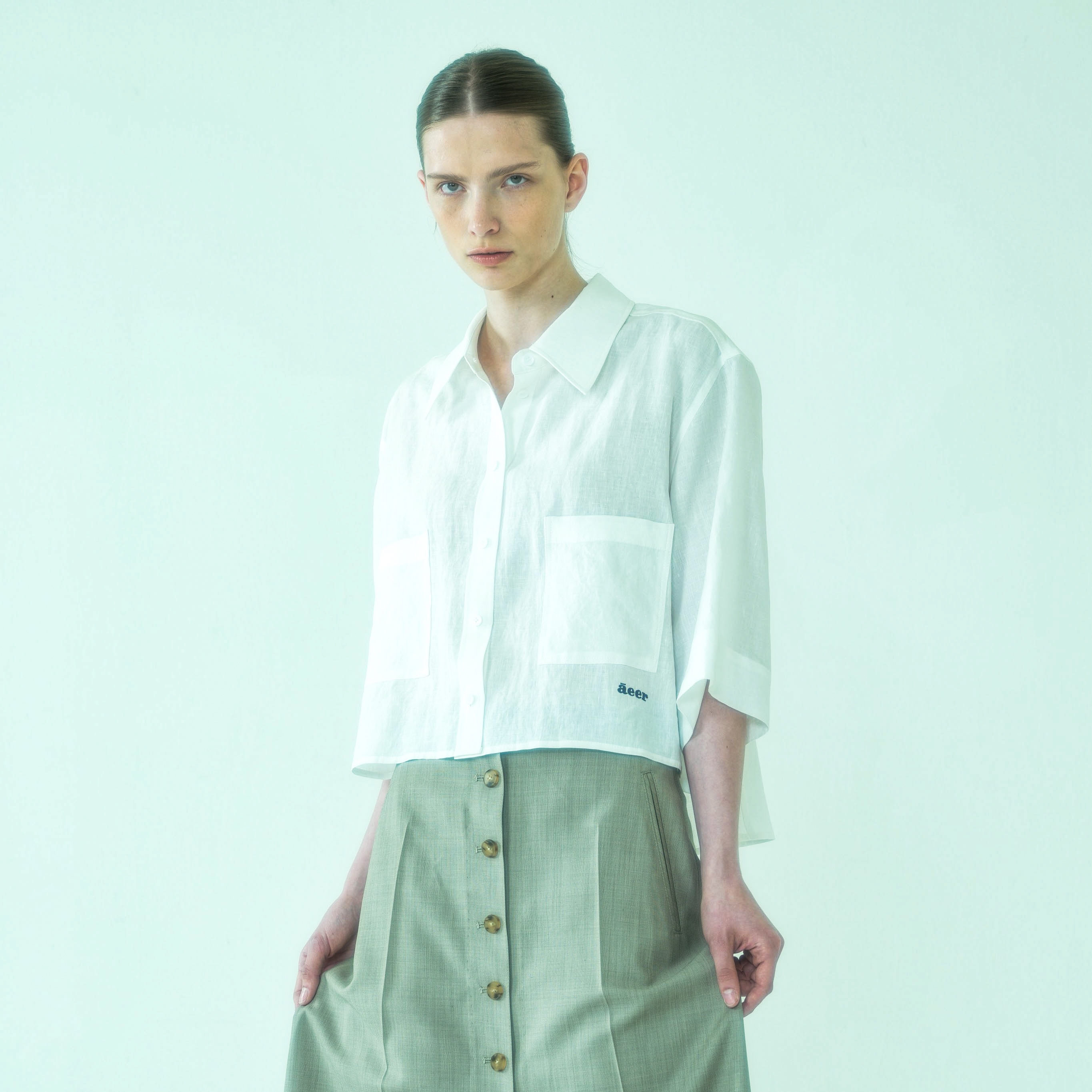 AEER(아에르) Shirts Crop Linen White | S.I.VILLAGE (에스아이빌리지)