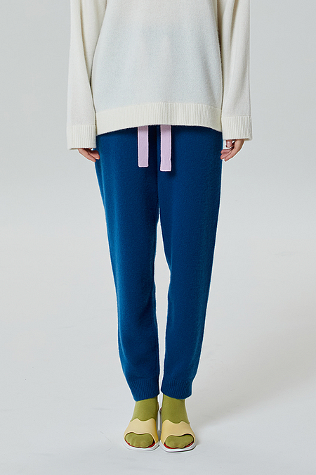 JE NE SAIS QUOI(주느세콰) STRING JOGGER PANTS_NAVY | S.I.VILLAGE (에스아이빌리지)