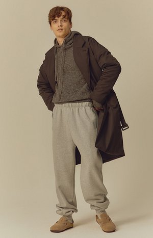 NOHANT(노앙) LOGO EMBROIDERY FLUFF JOGGER PANTS GRAY | S.I.VILLAGE (에스아이빌리지)