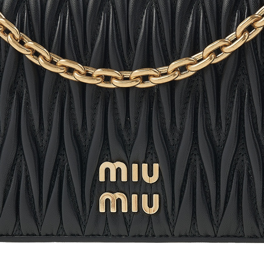 MIU MIU(미우미우) [미우미우] 마테라쎄 체인 숄더백 5BP065 N88