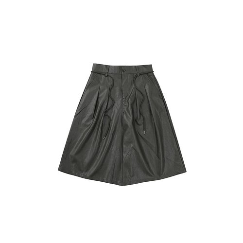 AJOBYAJO(아조바이아조) Vegan Leather Bermuda Pants [KHAKI] | 신세계V [AJOBYAJO]Vegan Leather Bermuda Pants [KHAKI] - 