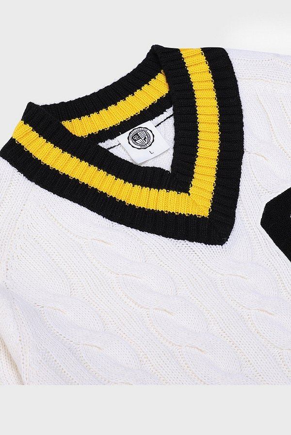 [CONCEPT COLLEGE] C Patch Ivory Preppy V-Neck Wool Knitwear