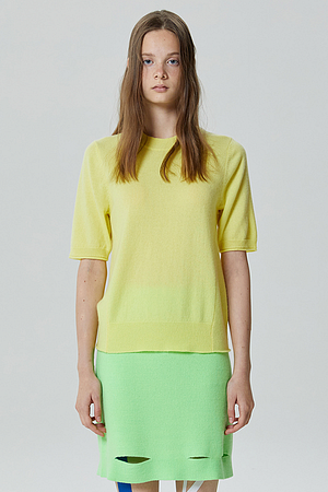 JE NE SAIS QUOI(주느세콰) RAW EDGE SHORT SLEEVE_LEMON | S.I.VILLAGE (에스아이빌리지)