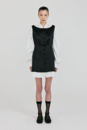 EENK(잉크) ZULIA Sleeveless Buttoned Hourglass Dress - Black | S.I.VILLAGE (에스아이빌리지)