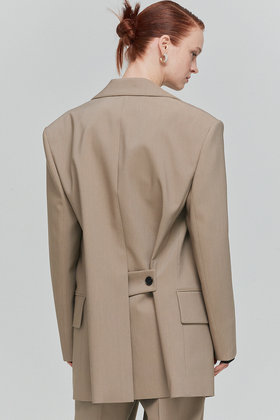 L`H.A.S(르하스) OVERSIZE 2-TONE BUTTONLESS JACKET_BEIGE 2 | S.I.VILLAGE (에스아이빌리지)