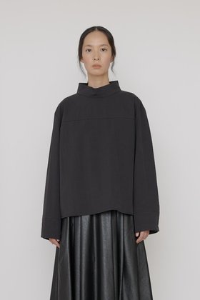 MANUELLE ET GUILLAUME(마누엘에기욤) Atelier mockneck shirt black | S.I.VILLAGE (에스아이빌리지)