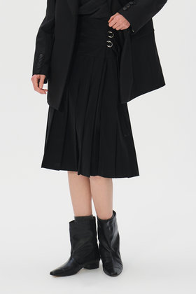 KUME(쿠메) Matt Pleated Wrap Midi Skirt, Black | S.I.VILLAGE (에스아이빌리지)