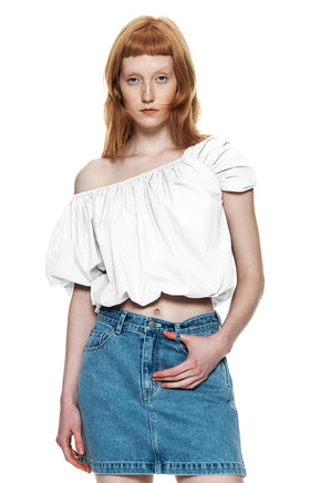 TAZE(테이즈) Malta Unbalanced Sleeve Top (White) | S.I.VILLAGE (에스아이빌리지)