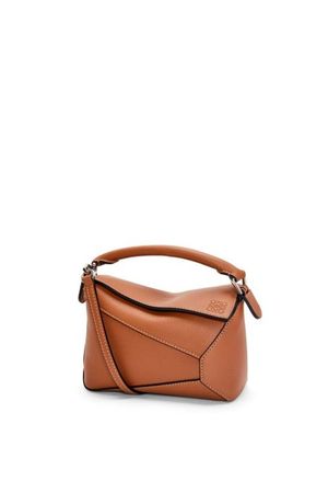 LOEWE(로에베) 24FW 로에베 크로스백 A510P88X26 BROWN | S.I.VILLAGE (에스아이빌리지)