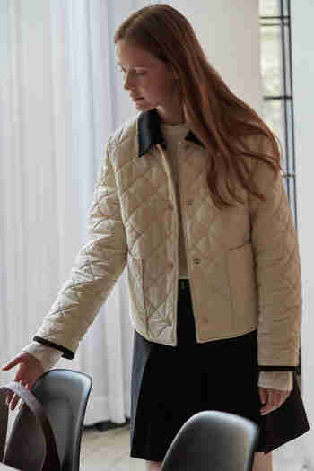 BEMUSE MANSION(비뮤즈맨션) Detachable quilting jumper - Cream ivory | S.I.VILLAGE (에스아이빌리지)