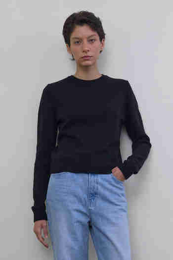 MDGT(엠디지티) Regular-Fit Round Neck Knit_Black | S.I.VILLAGE (에스아이빌리지)