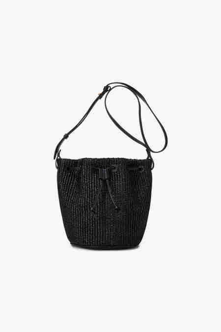 REFORMATION(리포메이션) ORNELLIA 스몰 버킷백 (Small Ornellia Bucket Bag) | S.I.VILLAGE (에스아이빌리지)