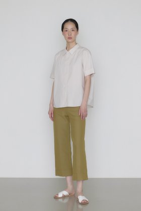 MANUELLE ET GUILLAUME(마누엘에기욤) Cool linen flexible pants | S.I.VILLAGE (에스아이빌리지)