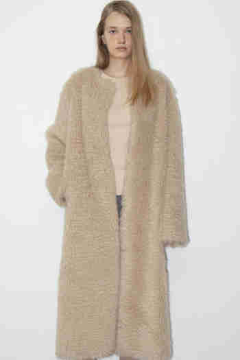 LEHA(레하) BEIGE CALUM FAUX FUR COAT (BEIGE) | S.I.VILLAGE (에스아이빌리지)