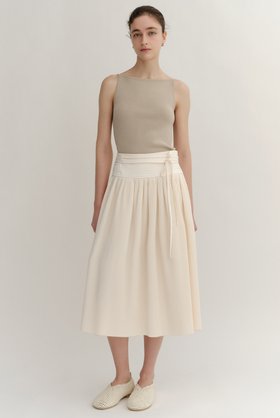 KINDERSALMON(킨더살몬) SS24 Pleats Wrap Skirt Ivory | S.I.VILLAGE (에스아이빌리지)