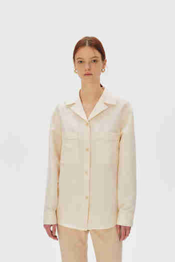 KUME(쿠메) Relaxed Crinkled Open Collar blouse, Ivory | S.I.VILLAGE (에스아이빌리지)