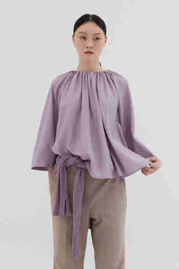 REPLAIN(리플레인) SHIRRING BLOUSE TOP_VIOLET | S.I.VILLAGE (에스아이빌리지)