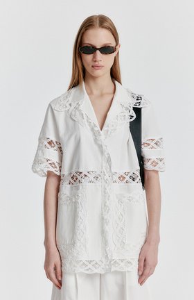 EENK(잉크) YOMITA Short Sleeve Lace-trim Shirt - White | S.I.VILLAGE (에스아이빌리지)