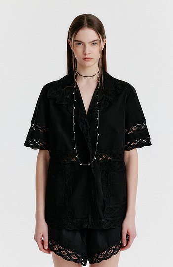 EENK(잉크) YOMITA Short Sleeve Lace-trim Shirt - Black | S.I.VILLAGE (에스아이빌리지)