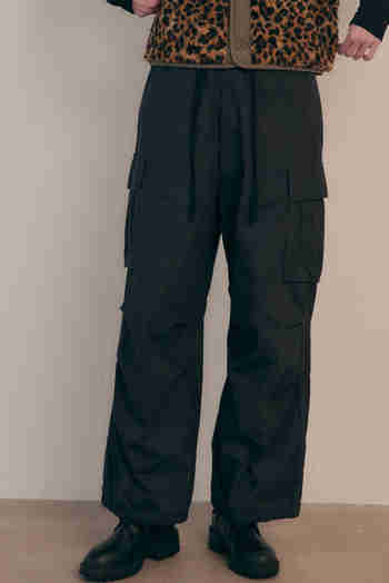 VIS A VIS(비자비) RIPSTOP CARGO PANTS (BLACK) | S.I.VILLAGE (에스아이빌리지)