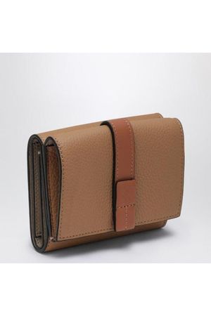 LOEWE(로에베) 24FW 로에베 가죽소품 C660TR2X03LE BROWN | S.I.VILLAGE (에스아이빌리지)