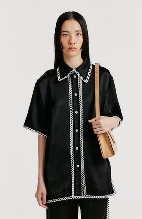 EENK(잉크) YEN Short Sleeve Lace Trim Shirt - Black | S.I.VILLAGE (에스아이빌리지)