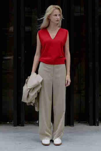 L`H.A.S(르하스) MID-RISED STRAIGHT LEG PANTS_BEIGE | S.I.VILLAGE (에스아이빌리지)